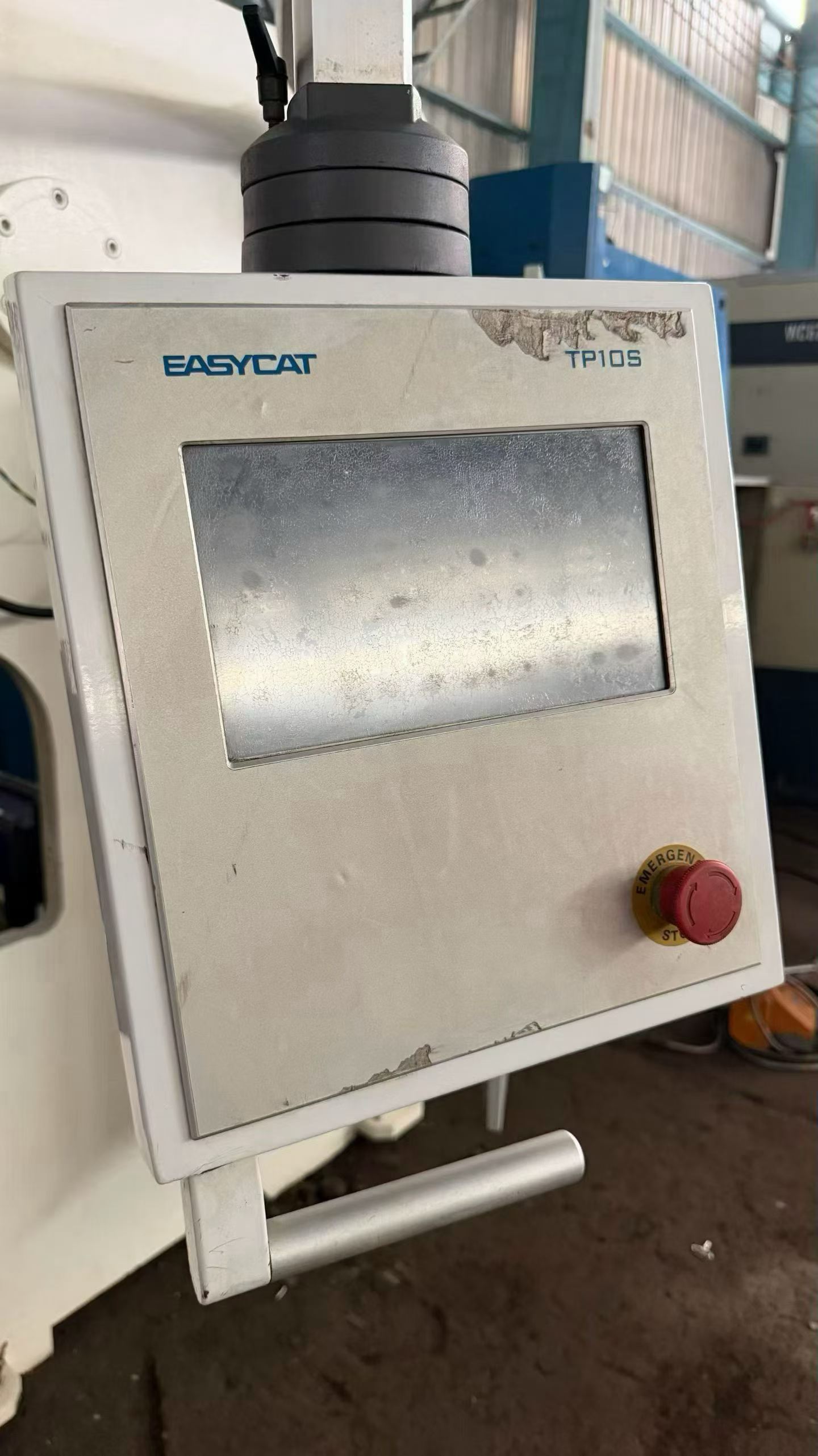Used Nanjing Yamaton 100 Ton 3.2 m Dual Servo CNC Press Brake photo 4