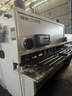 Used Nantong Weifeng 16 mm x 2.5 m Shearing Machine with MD 11 System photo 1