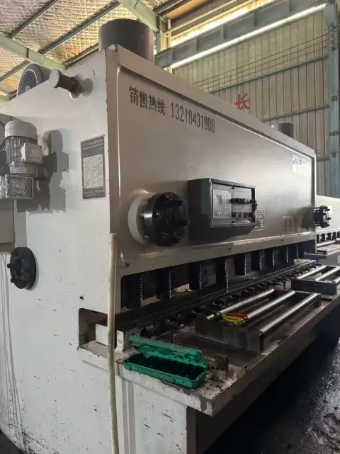 Used Nantong Weifeng CNC Shearing Machine 16 x 2500 mm