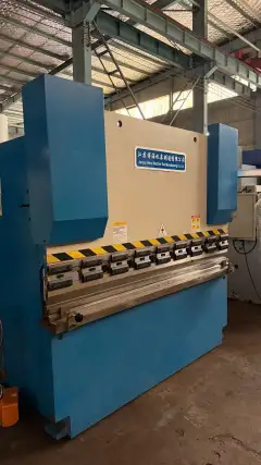 Used Shanghai Bohai 40 Ton 2 Meter CNC Press Brake photo 1