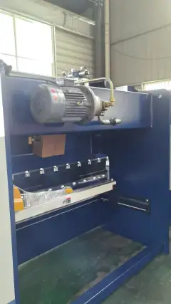 Brand New 63/2500 Dual Servo CNC Press Brake in Stock photo 5