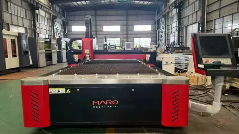 Dabo Laser 3015 Single Worktable 3000 W Laser Cutting Machine