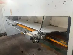 Latest Arrival 2019 Donghai 8/3200 Hydraulic Guillotine Shearing Machine photo 4
