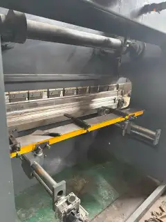 Near-New 100 Ton / 2.5 m Used Machine photo 2
