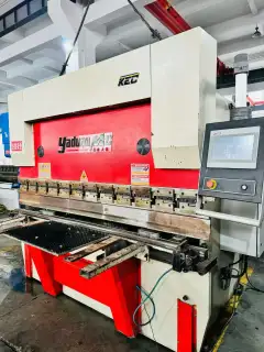 Quasi-New 63-Ton 2.5 m Dual-Servo Cable Tray Special Press Brake - Wholesale photo 3