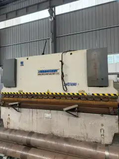 Used Shanghai Bohai 250 Ton 4 m CNC Press Brake with E 21 System photo 1