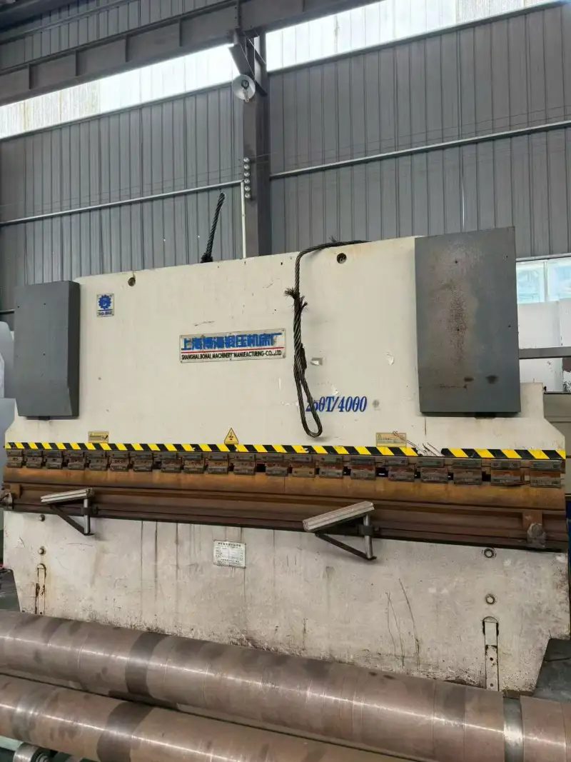 Used Shanghai Bohai 250 Ton 4 m CNC Press Brake with E 21 System photo 1