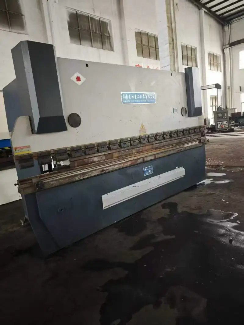 Used Tiantan 125 Ton 4 Meter Press Brake photo 1
