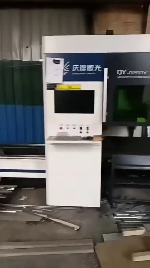 Máquina cortadora de tubos Qingyuan 6022 usada de 2024 con controlador Bochu 3000