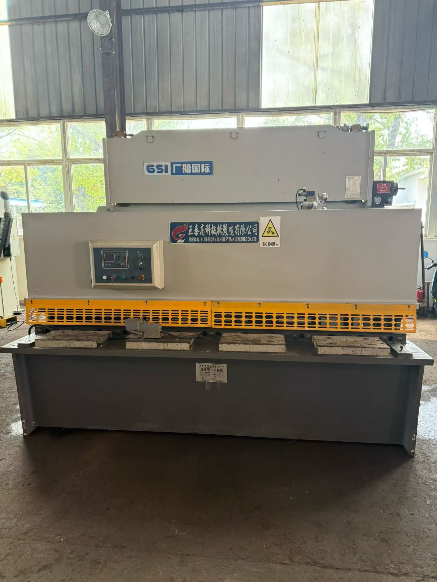 Used 6 x 2500 Shearing Machine, Installed and Little Used photo 1