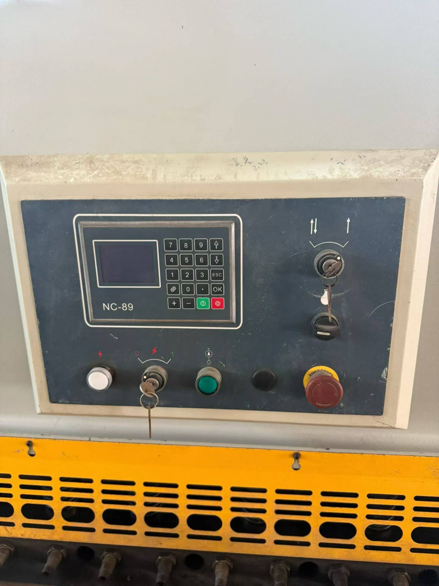 Used 6 x 2500 Shearing Machine, Installed and Little Used photo 2