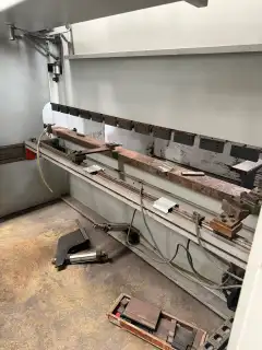 Used Huangshi 70 Ton 3 Meter Dual Servo Press Brake with Pneumatic Sheet Support photo 4