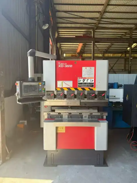 مكبس ثني CNC مستعمل من Shanghai Jiuye بقوة 35 طن وطول عمل 1.2 متر - عدد 2 وحدة