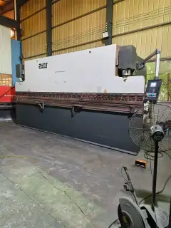Used Zhongya CNC Press Brake 200 T/6000 & Shearing Machine 10 x 6000 photo 2