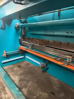 Near-new Zhongya 100-Ton 3200 mm Press Brake photo 5