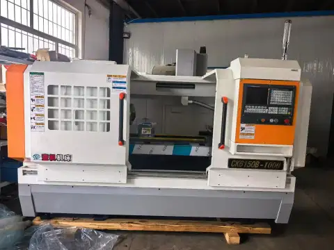 เครื่องกลึง CNC ใหม่ Yunnan Yuxi 6150 B x 1000
