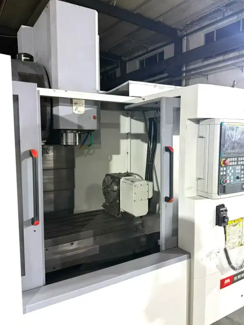 مركزي تصنيع Shenyang 1060 مستعملان مع FANUC 0i-MF Plus