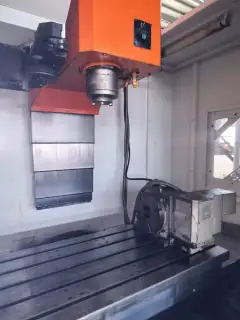 Used Hongkong 1060 L 4-Axis Machining Center with Mitsubishi M 70 photo 3