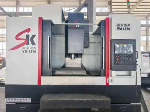 ماكينة تفريز CNC مستعملة Nanjing Sikai 1370 مع FANUC 0i-MF Plus