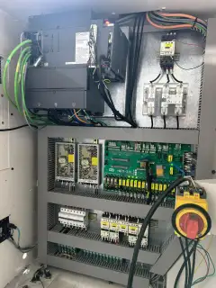 Used Qiaohong 850 Machining Center with Mitsubishi M 80 Control photo 4