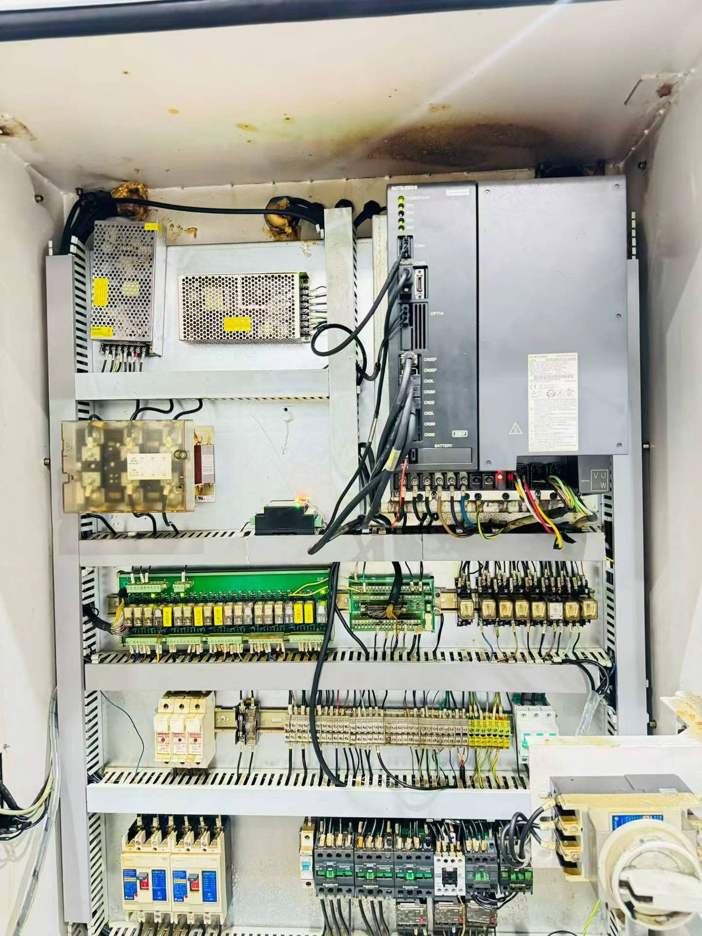 Used Hongjinshun T 5 Drilling and Tapping Center with Mitsubishi M 70 photo 6