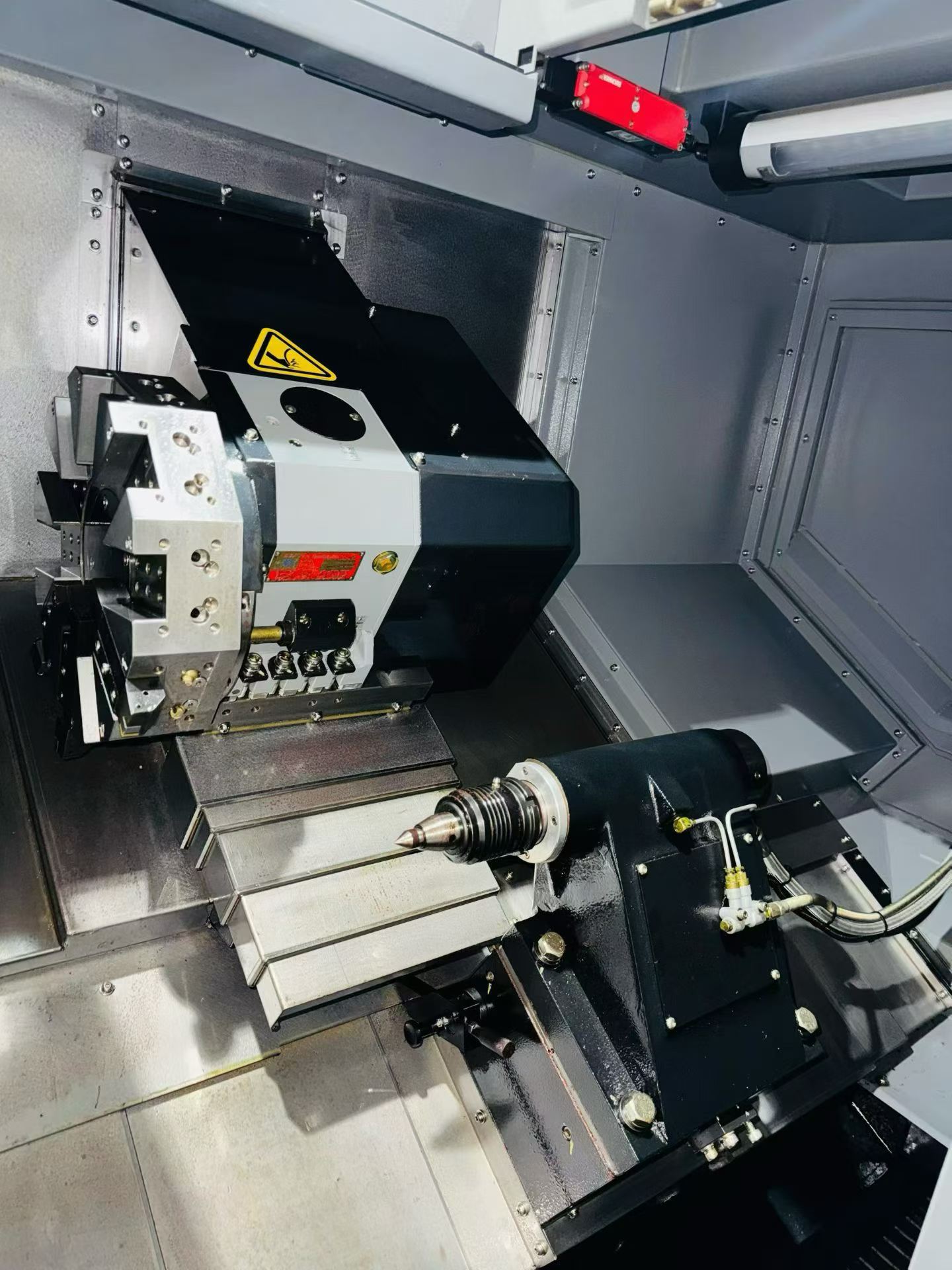Used Hurco TM 8i CNC Lathe photo 4