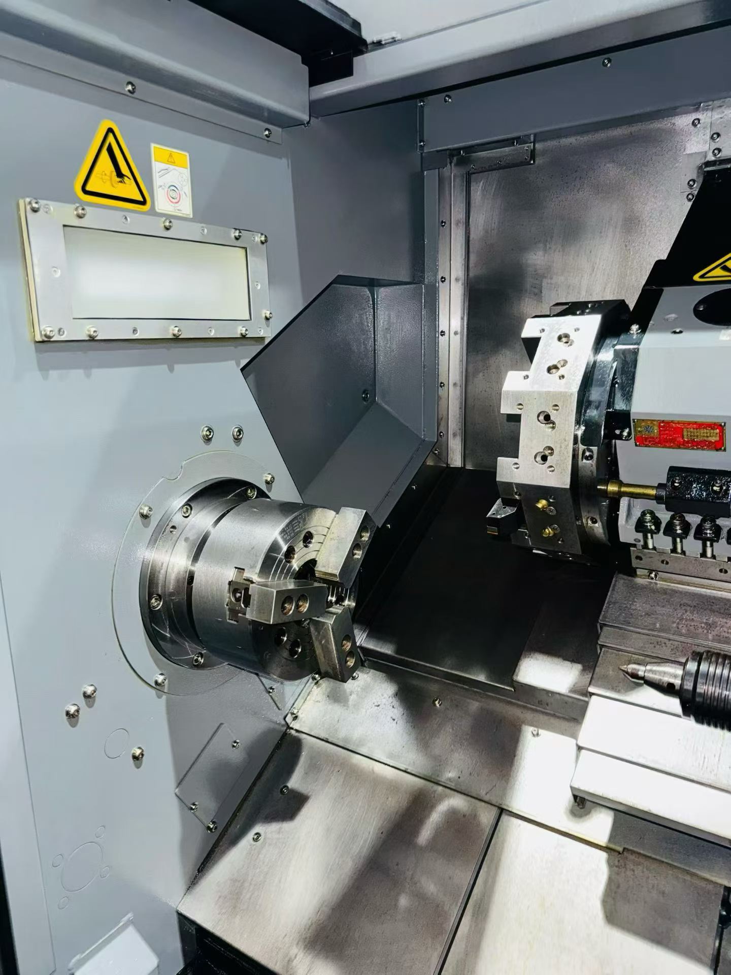 Used Hurco TM 8i CNC Lathe photo 5
