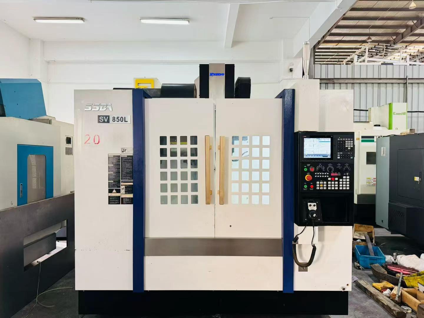 Used Nantong Xinsida 850 Vertical Machining Center with Mitsubishi M 80 photo 2