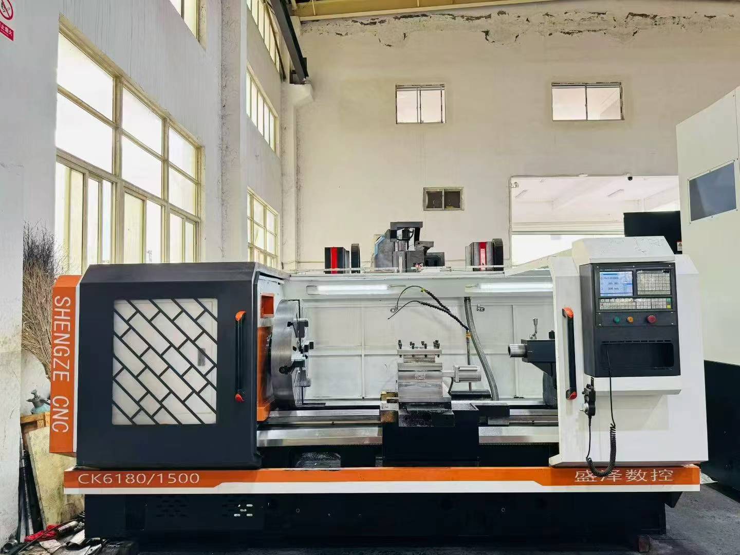 Used Jiangsu Shengze 6180/1500 CNC Lathe with GSK 980 TDC photo 2