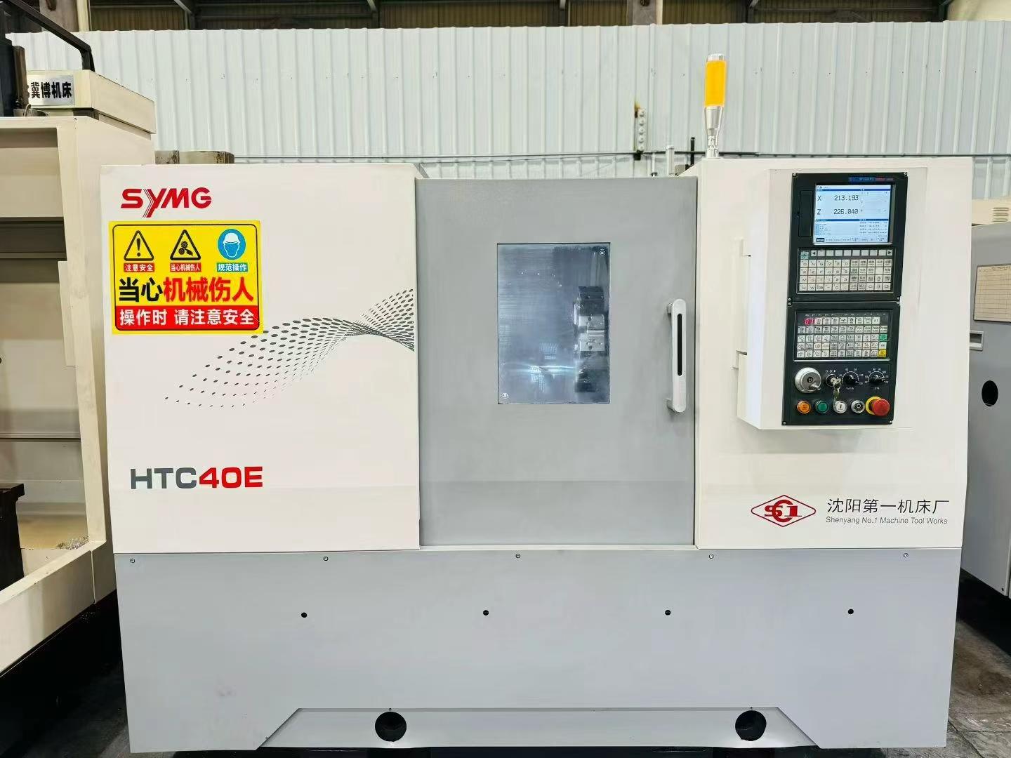 مخرطة CNC من نوع برج الأدوات Shenyang HTC 40 E مستعملة مع نظام تحكم GSK 988 TA
