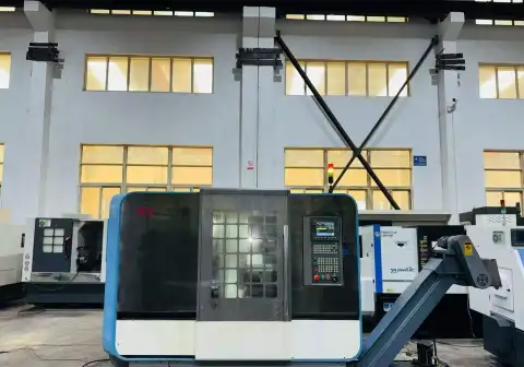 เครื่องกลึง CNC แบบป้อมมีด Jiangsu Tianchengfeng BC 40 ขนาด 8 นิ้ว มือสอง