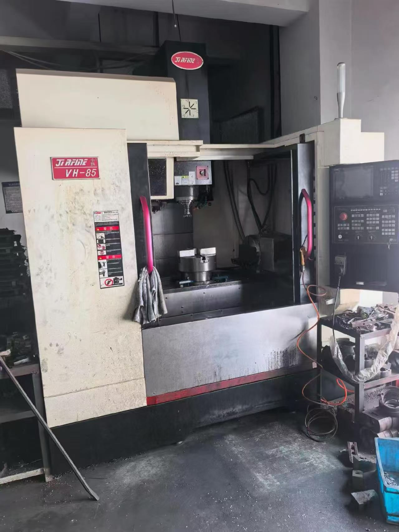 Used JiFINE VH 85 Machining Center