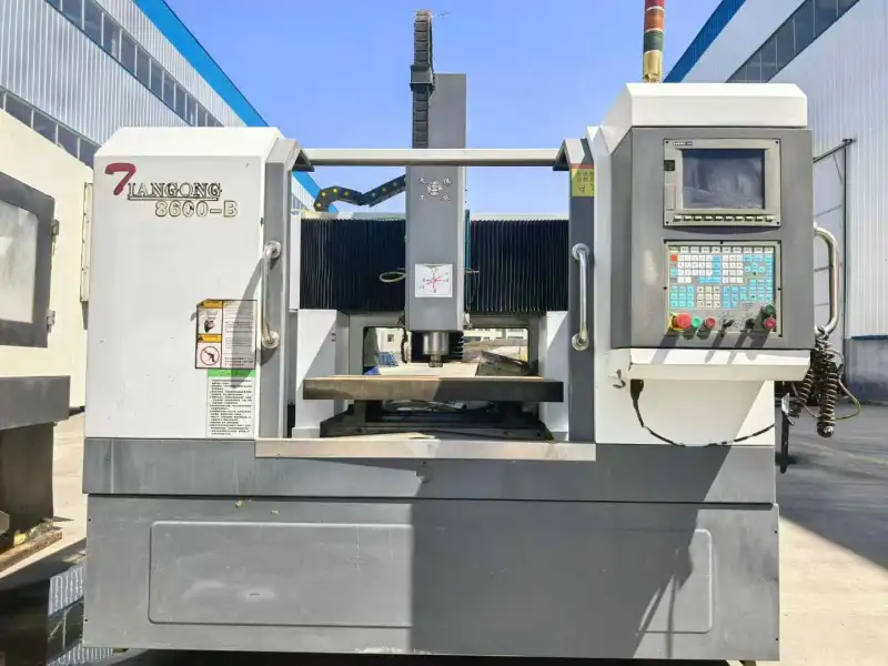 Used 8060 CNC Engraving and Milling Machine with BT30 Spindle photo 1