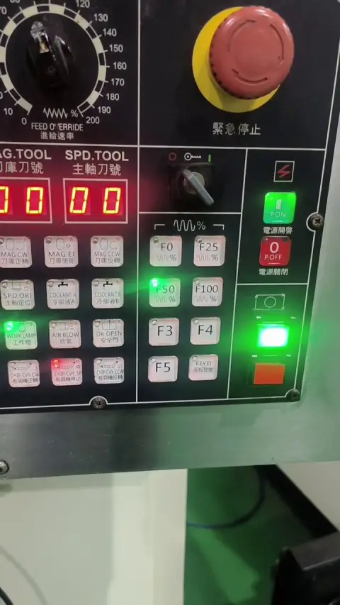 Fresadoras CNC Dah King 850 usadas (2 unidades) con control Mitsubishi M 70