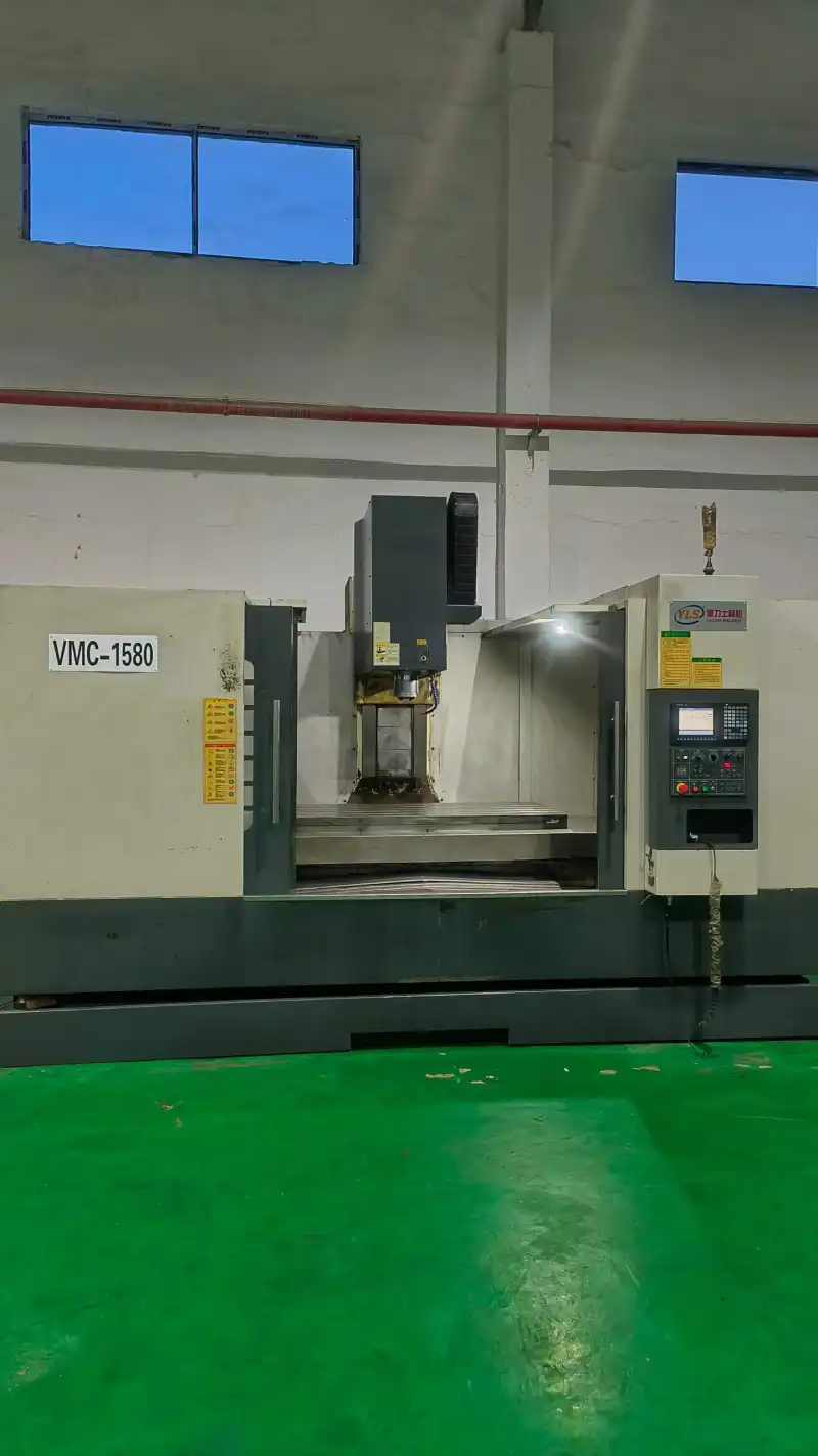 Used Yalishi 1580 CNC Milling Machine with Mitsubishi M 70 Control photo 1
