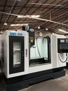 Used Taiwan Shi Yuan 850 Vertical Machining Center with Mitsubishi M 70 photo 2