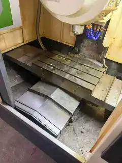 Used Xiangyu T-6 Vertical Machining Center with Mitsubishi M 70 photo 3