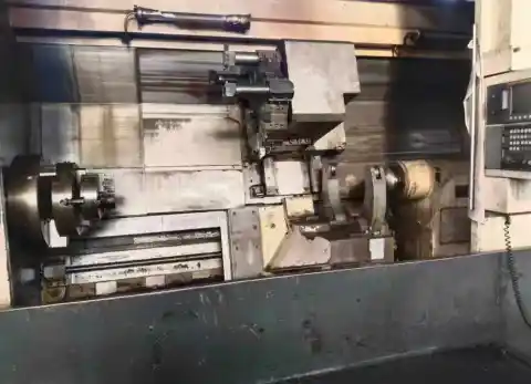 مخرطة CNC ذات برج 6156 x 3000