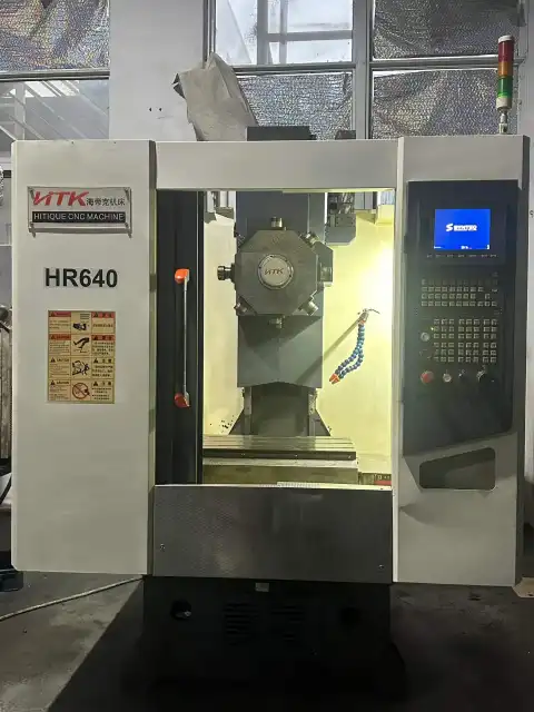 Mesin Bor dan Tapping CNC Tipe Turet HR 640 Bekas