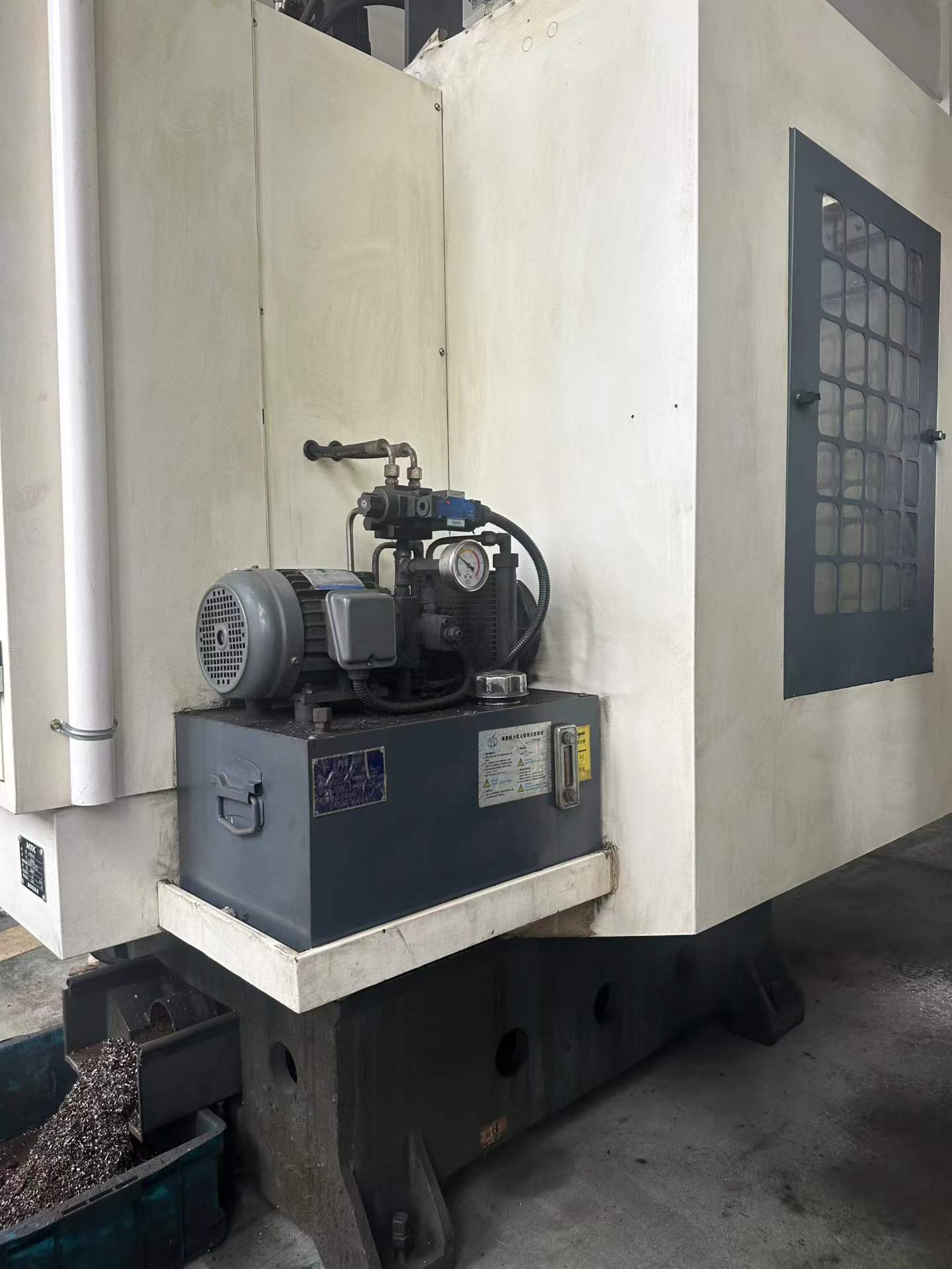 Used HR 640 Turret-Type CNC Drilling and Tapping Machine photo 7