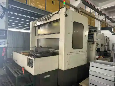 Mitsubishi Pusat Permesinan Horizontal Dua Stasiun (2 x 600 mm, 2 x 500 mm)