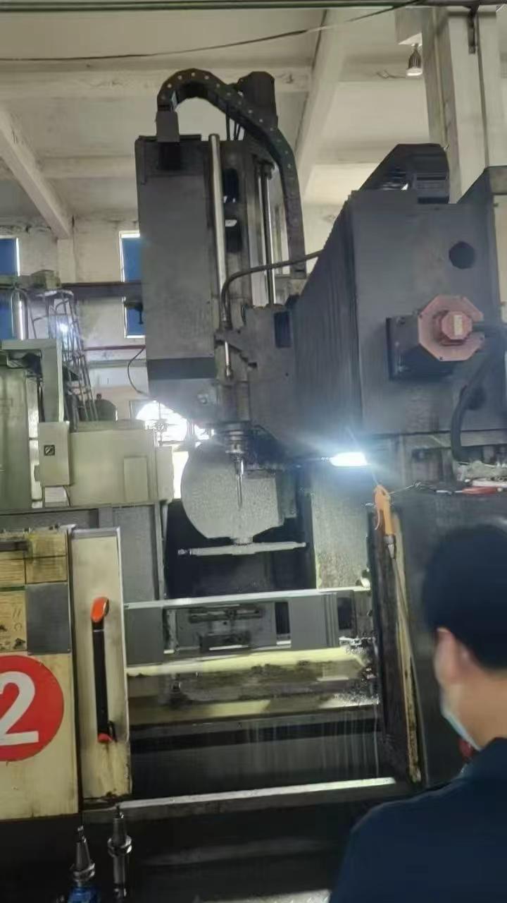 Used Shanghai Baiji 1614 Gantry Machining Center with FANUC MD photo 5