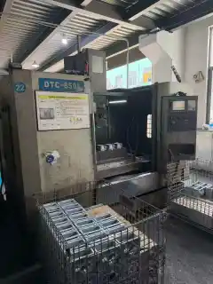 Used 850 Machining Center for Sale photo 2