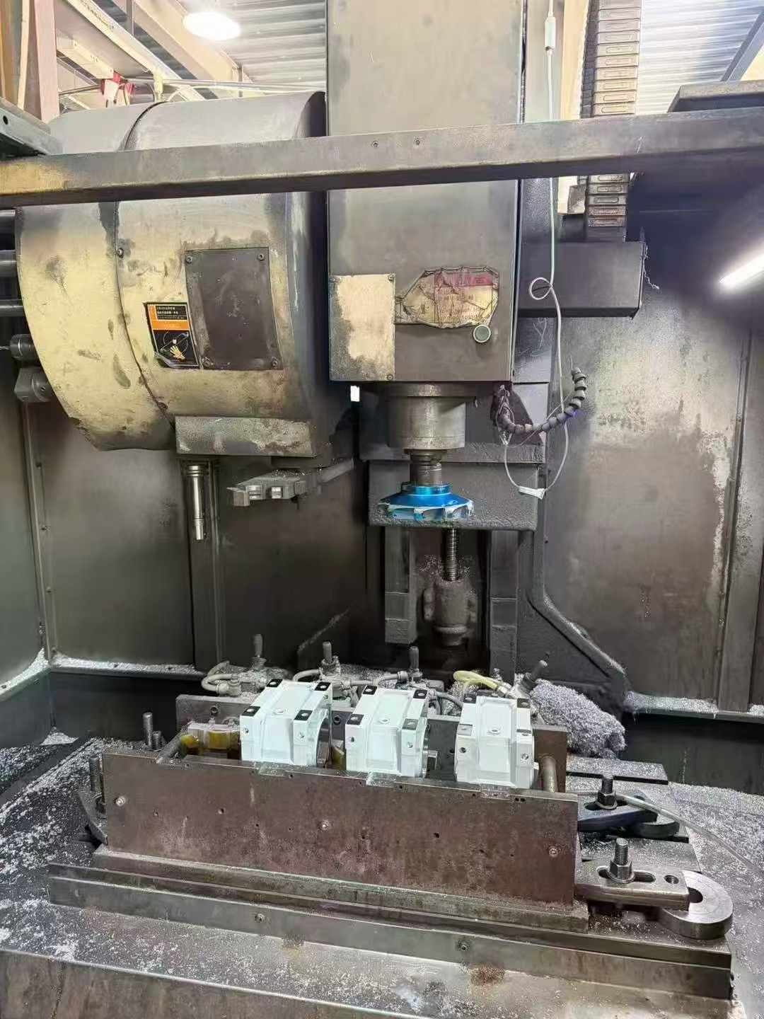 Used 850 Machining Center for Sale photo 4