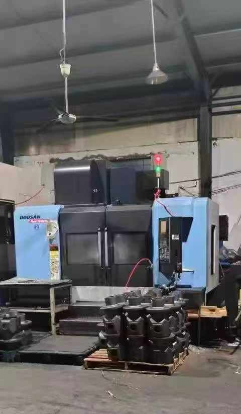 Máy trung tâm gia công đứng Doosan 5400 đã qua sử dụng