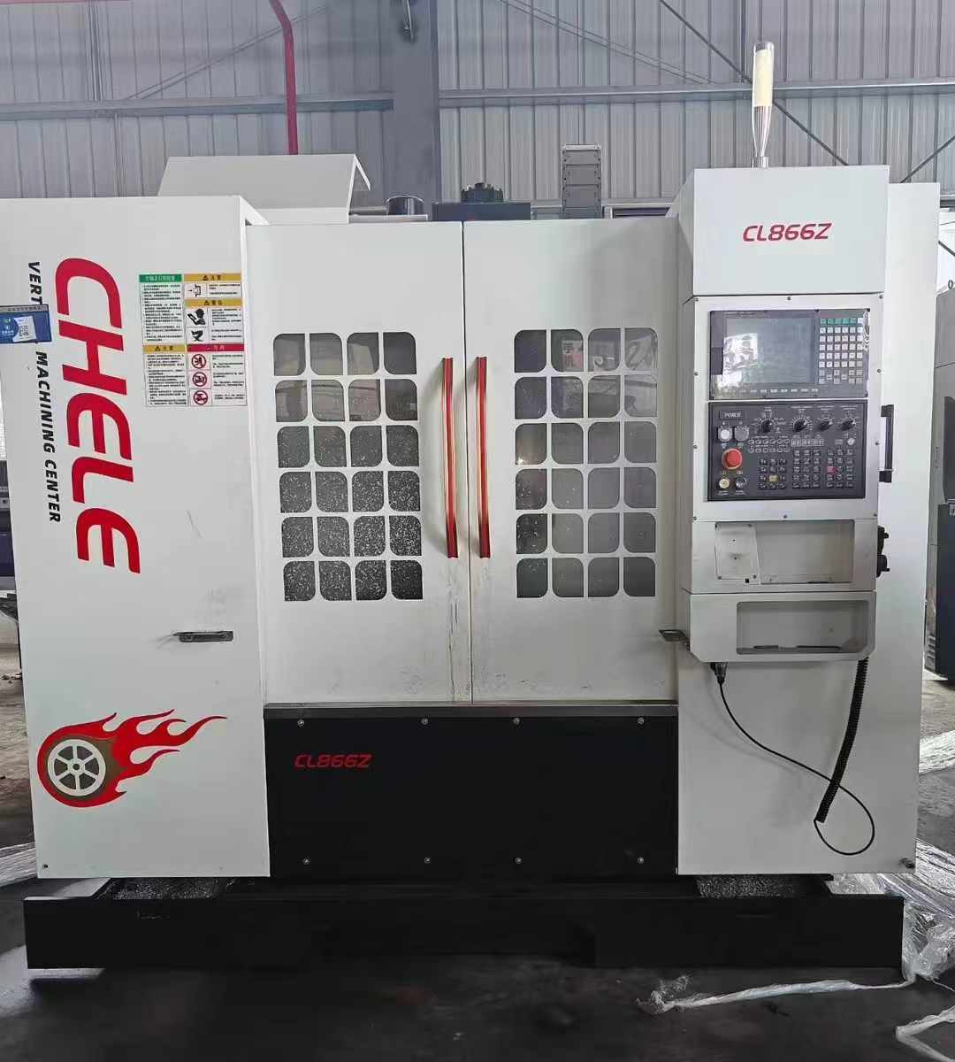 Used Fujian Weinuo 866 Machining Center photo 4