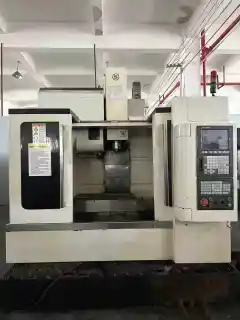 Used Machine with BT40 Spindle photo 2