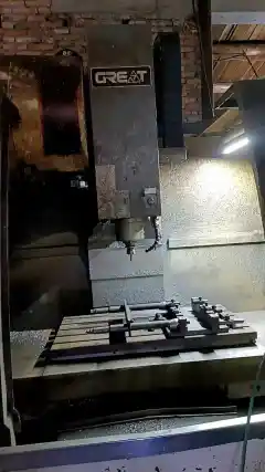 Used Qirui Da 850 Machining Center with FANUC MD Control photo 2
