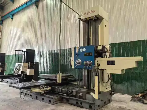 Kunming Machine Tool 6113 D Yatay Delik İşleme ve Frezeleme Makinesi