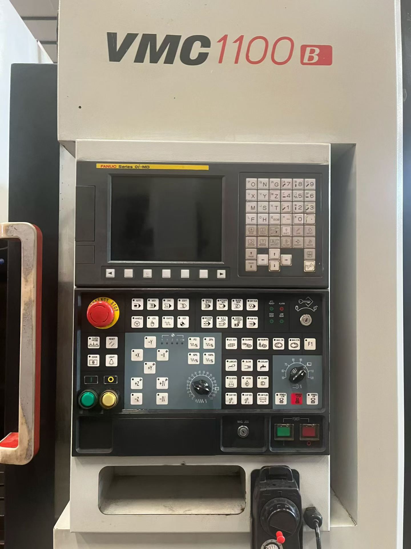 Used Shenyang 1100 B Vertical Machining Center with FANUC photo 2